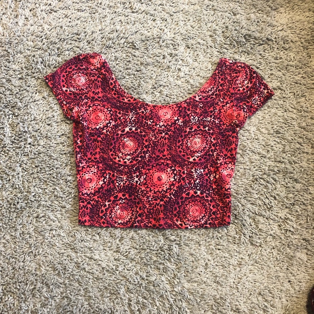 Bundle of 6 Crop tops - Floral and Patterned - Picture 2 of 7